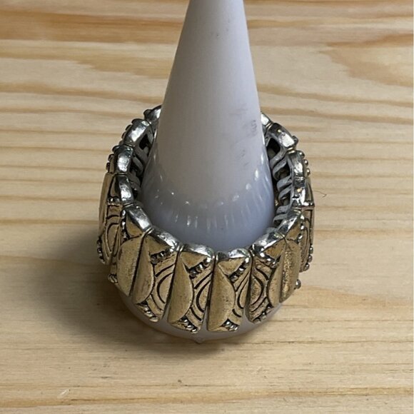 Vintage Leaf Textured Stretch Bracelet Silver Tone Elastic Cuff - Picture 2 of 3